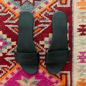Nisolo Isla Sandals